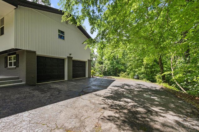 711 Omega Drive, Whitwell, TN 37397