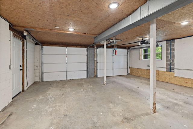 711 Omega Drive, Whitwell, TN 37397