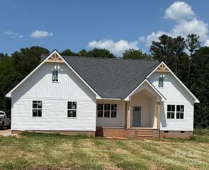 196 NorthBrook III School Road, Vale, NC 28168