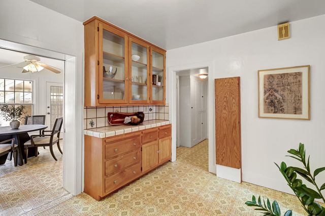 3200 Becerra Way, Sacramento, CA 95821