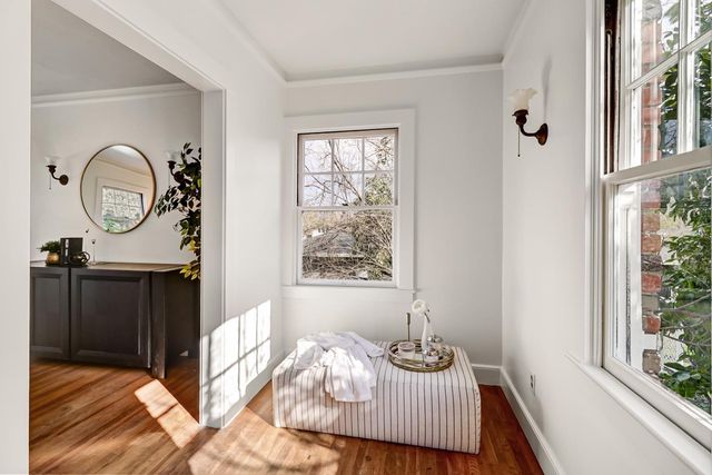 3200 Becerra Way, Sacramento, CA 95821