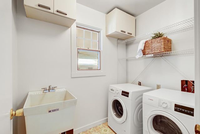 3200 Becerra Way, Sacramento, CA 95821