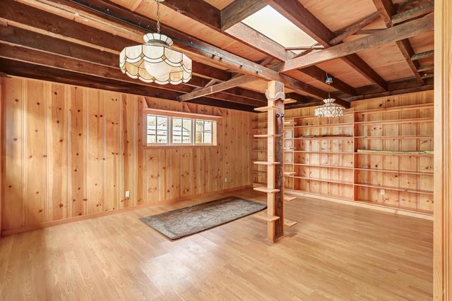 3200 Becerra Way, Sacramento, CA 95821