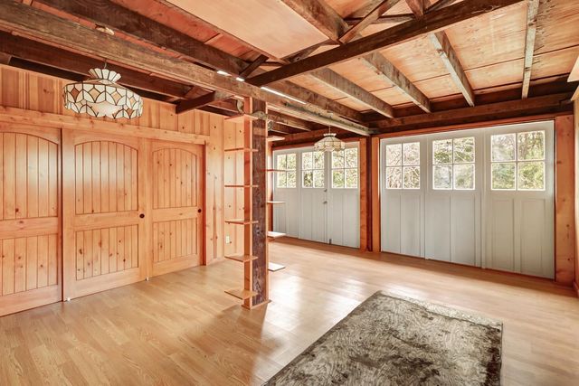 3200 Becerra Way, Sacramento, CA 95821