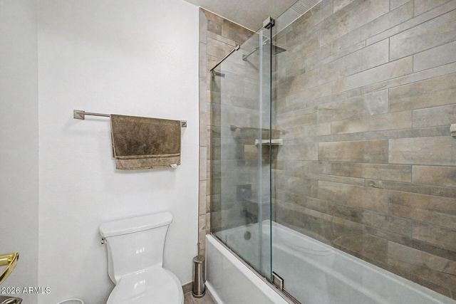 7015 W BLACKHAWK Drive, Glendale, AZ 85308