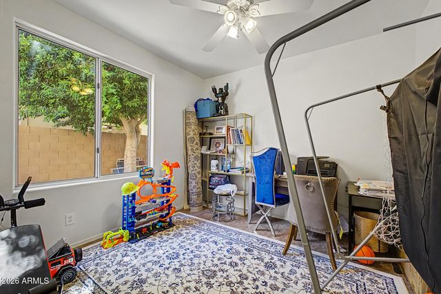 7015 W BLACKHAWK Drive, Glendale, AZ 85308