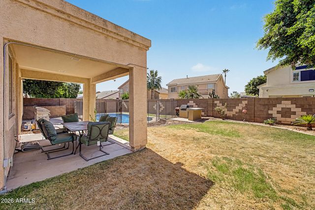 7015 W BLACKHAWK Drive, Glendale, AZ 85308