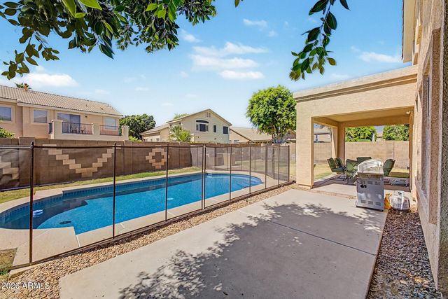 7015 W BLACKHAWK Drive, Glendale, AZ 85308