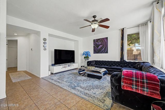 7015 W BLACKHAWK Drive, Glendale, AZ 85308