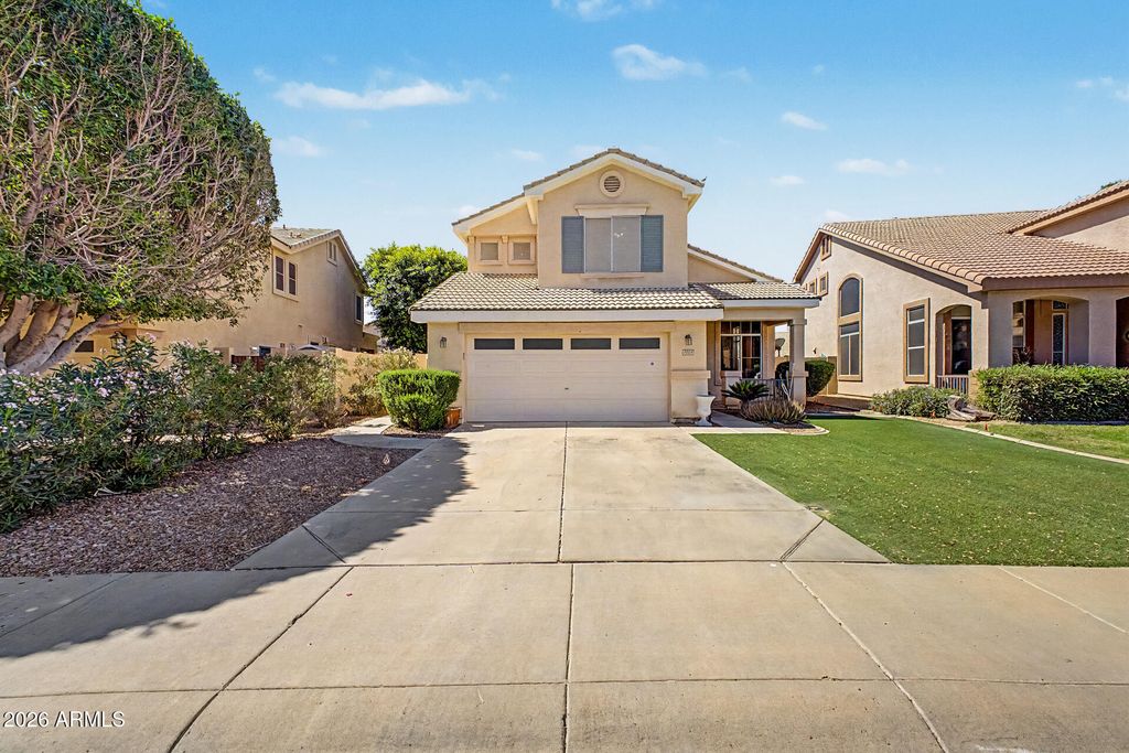 7015 W BLACKHAWK Drive, Glendale, AZ 85308 — photo 2