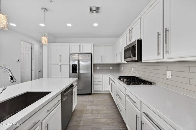 31738 N 24th Drive Drive, Phoenix, AZ 85085