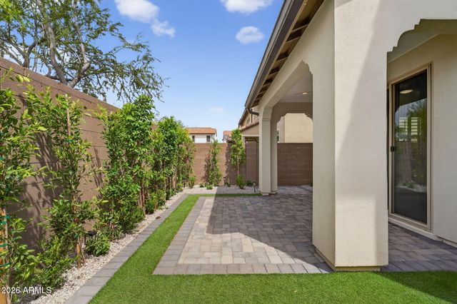 31738 N 24th Drive Drive, Phoenix, AZ 85085