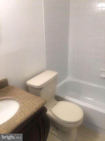 1408-B RALSTON DR, Mount Laurel, NJ 08054