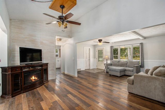 12359 Sprinkle Road, Vicksburg, MI 49097