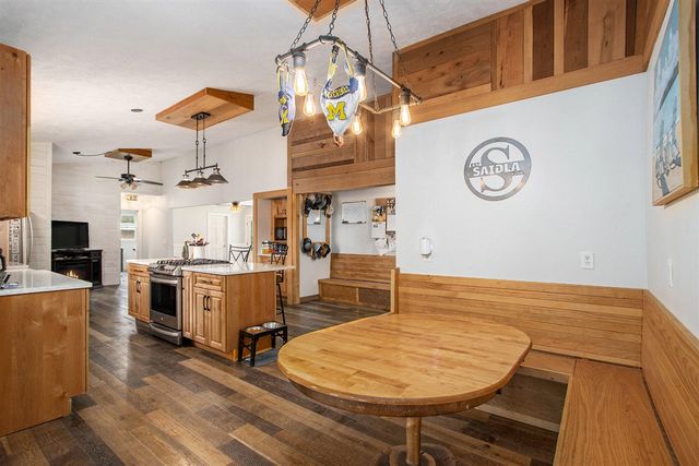 12359 Sprinkle Road, Vicksburg, MI 49097