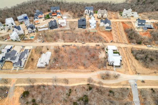 112 Ridgeline Road, Carlton Landing, OK 74432