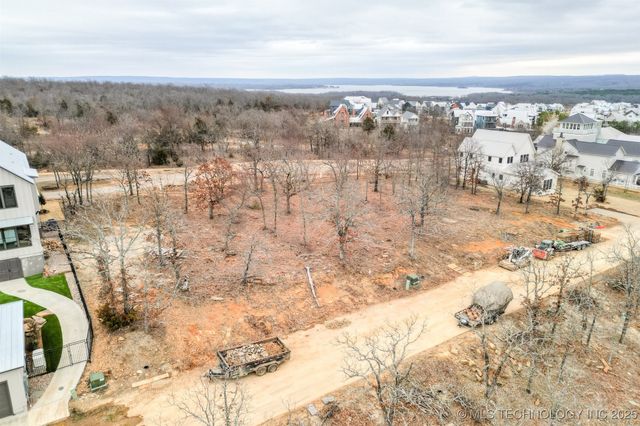 112 Ridgeline Road, Carlton Landing, OK 74432