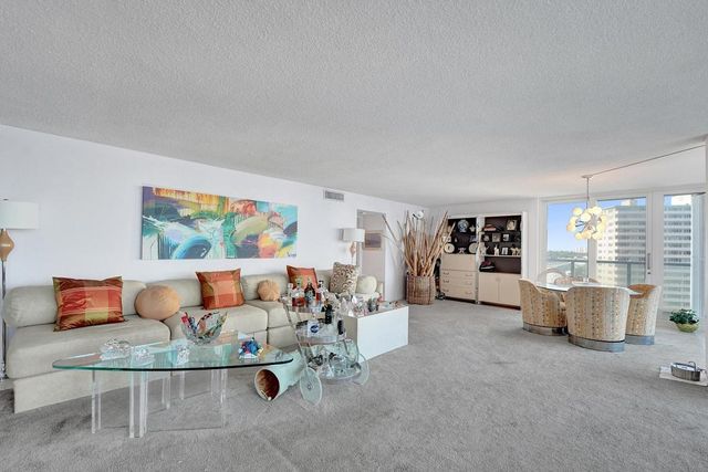 4300 N Ocean Boulevard 9H, Fort Lauderdale, FL 33308