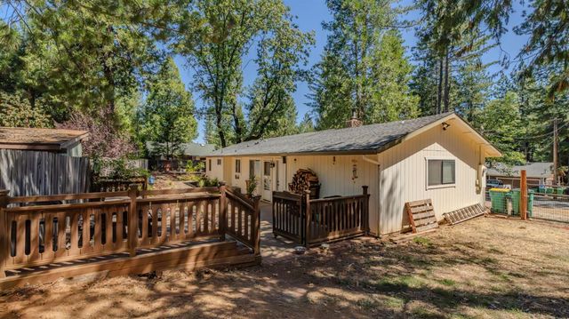 5539 Daisy Dr, Pollock Pines, CA 95726