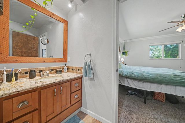 5539 Daisy Dr, Pollock Pines, CA 95726