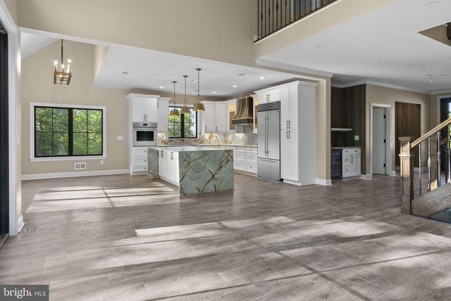 444 MOUNTAINWOODS DR, Lake Harmony, PA 18624