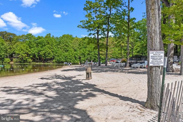 444 MOUNTAINWOODS DR, Lake Harmony, PA 18624