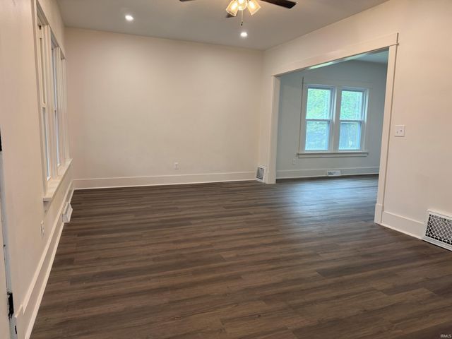 1123 Miner Street, South Bend, IN 46617