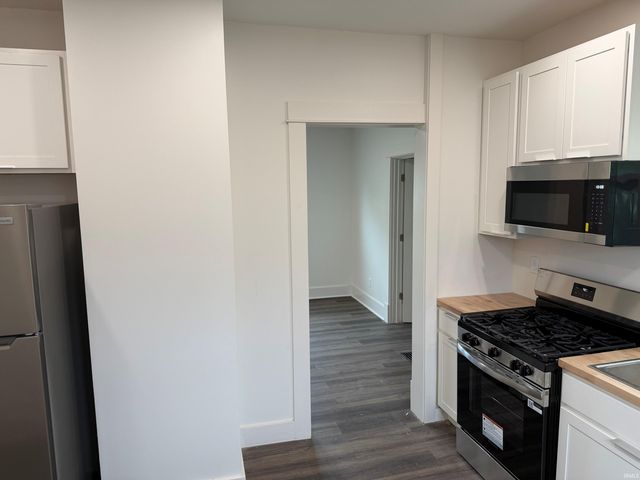 1123 Miner Street, South Bend, IN 46617