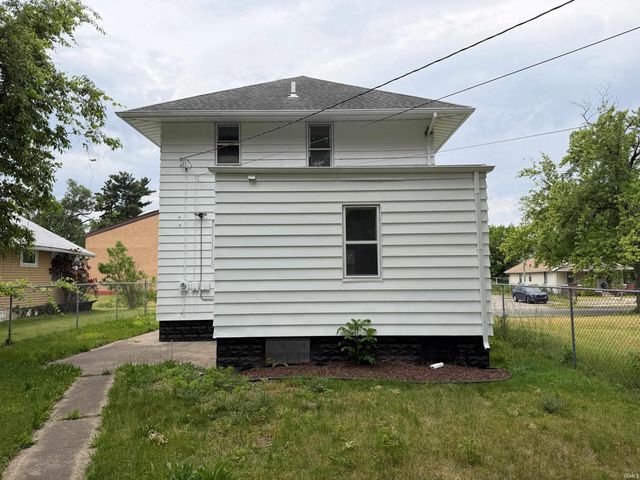 1123 Miner Street, South Bend, IN 46617