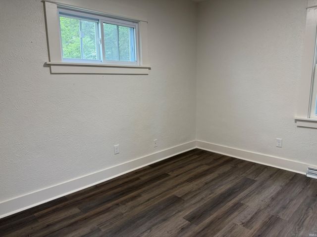 1123 Miner Street, South Bend, IN 46617