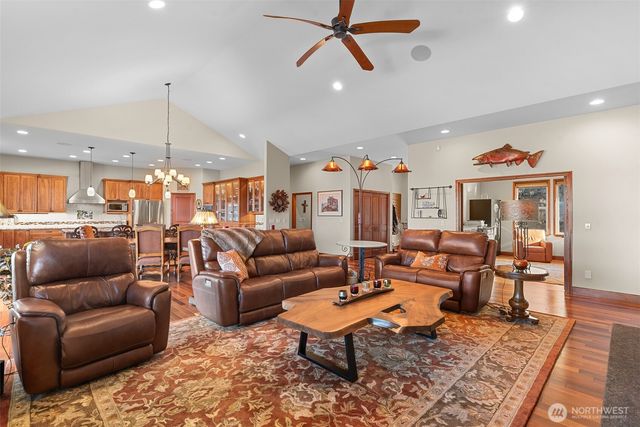 25 Sageland Road, East Wenatchee, WA 98802