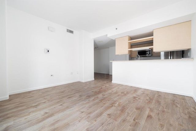 425 W Beech St 722, San Diego, CA 92101