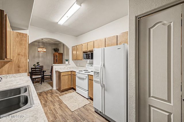 2550 E River Rd Unit 1102, Tucson, AZ 85718