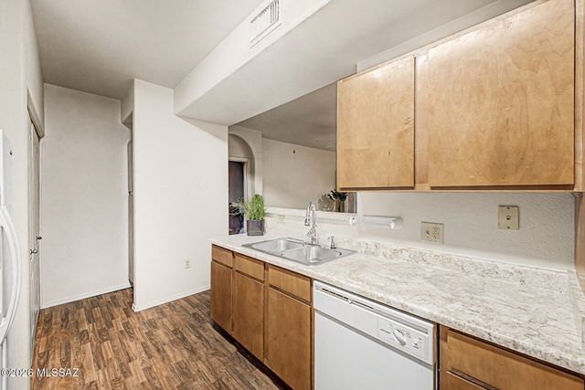 2550 E River Rd Unit 1102, Tucson, AZ 85718