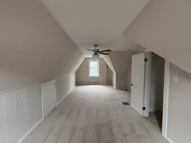 9631 S Francisco Avenue, Evergreen Park, IL 60805