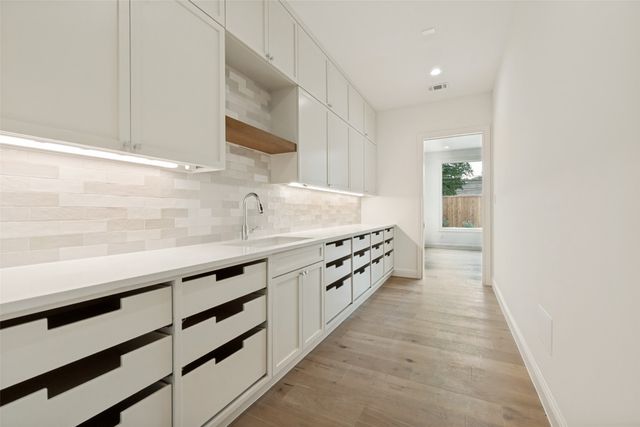 12129 Marbrook Drive, Dallas, TX 75230