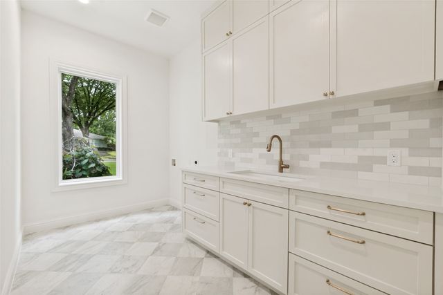 12129 Marbrook Drive, Dallas, TX 75230