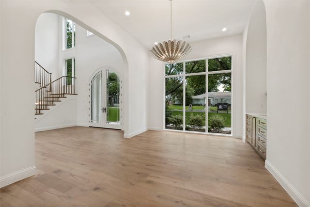 12129 Marbrook Drive, Dallas, TX 75230