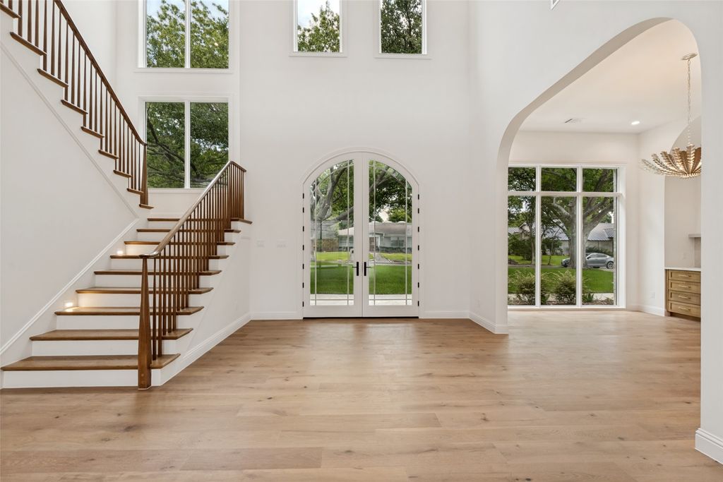 12129 Marbrook Drive, Dallas, TX 75230
