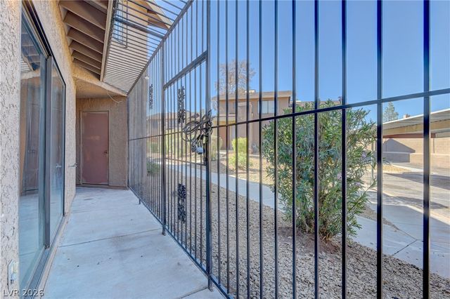 1652 Marathon Drive, Las Vegas, NV 89108
