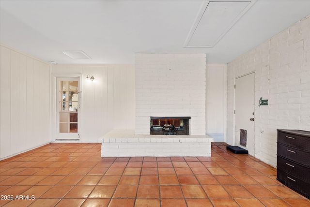 4002 W ALTADENA Avenue, Phoenix, AZ 85029