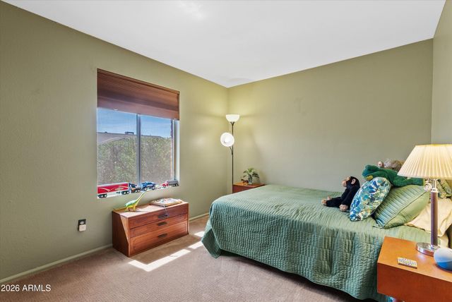 4002 W ALTADENA Avenue, Phoenix, AZ 85029