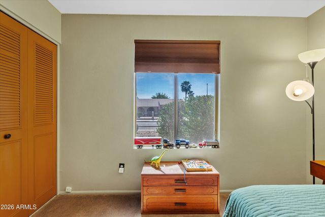 4002 W ALTADENA Avenue, Phoenix, AZ 85029