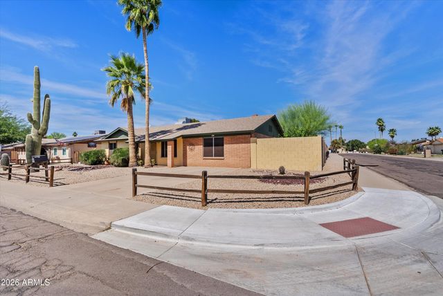 4002 W ALTADENA Avenue, Phoenix, AZ 85029