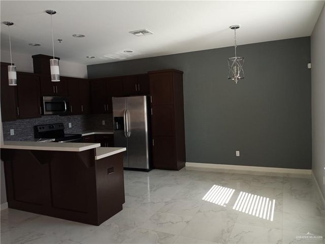 1217 E Camellia Avenue C, Mcallen, TX 78501