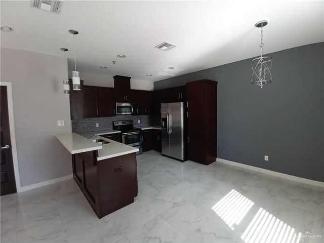 1217 E Camellia Avenue C, Mcallen, TX 78501
