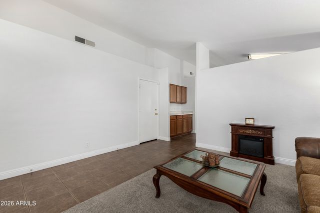 8803 E DOWNING Street, Mesa, AZ 85207