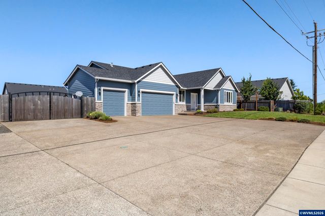 405 NE Berry St, Sublimity, OR 97385