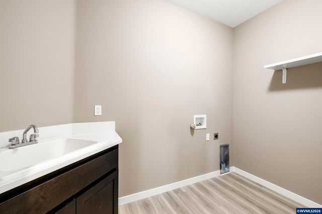 405 NE Berry St, Sublimity, OR 97385