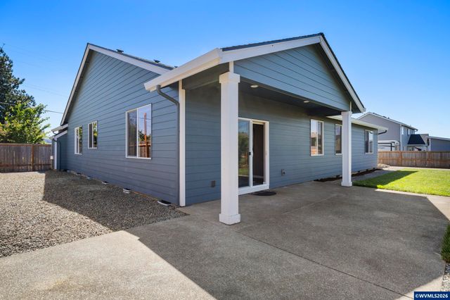 405 NE Berry St, Sublimity, OR 97385